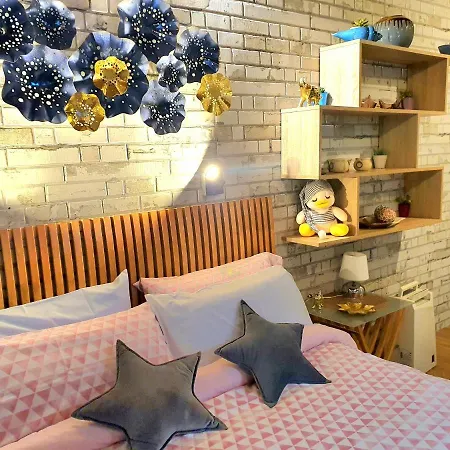 בית כפרי Eneida